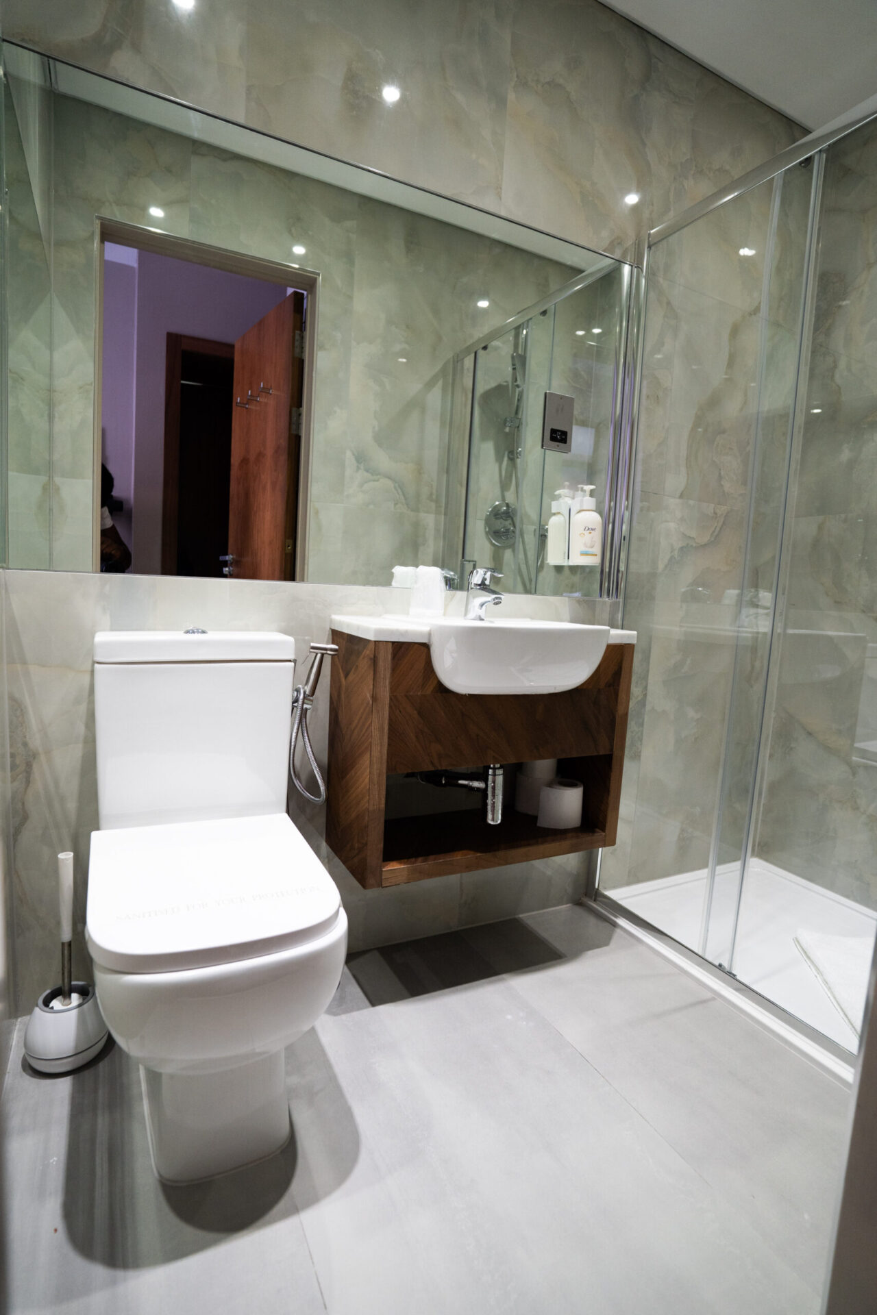 Interior of a double room at London Court Hotel, Earl's Court London SW5