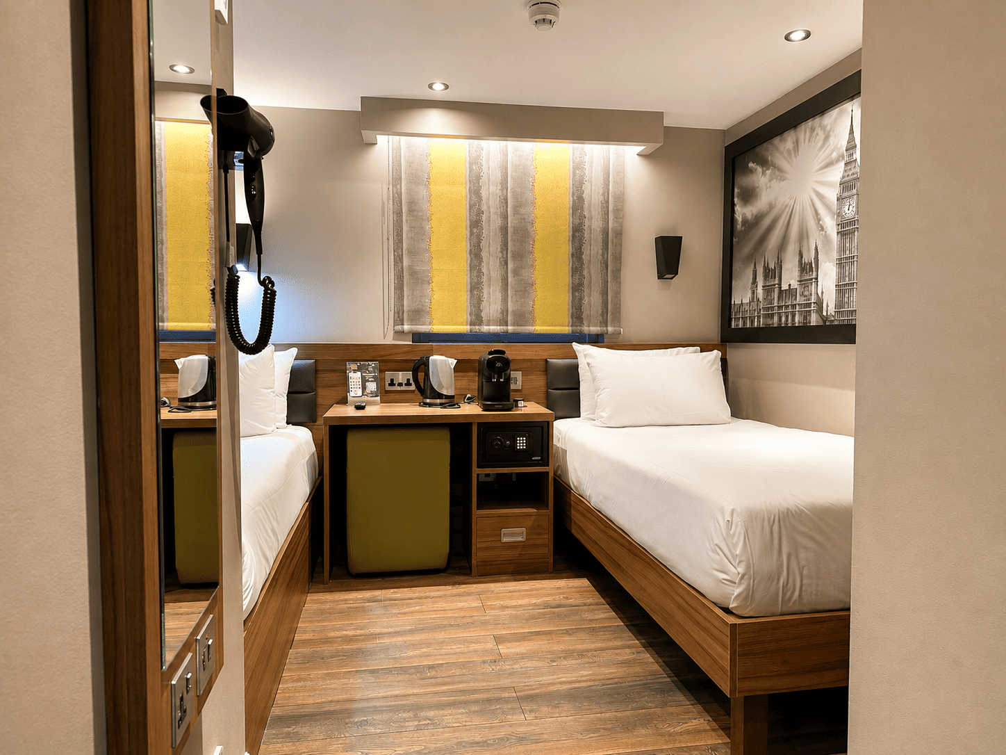 Two single beds in the Classic Twin Room, London Court Hotel Earl's Court
